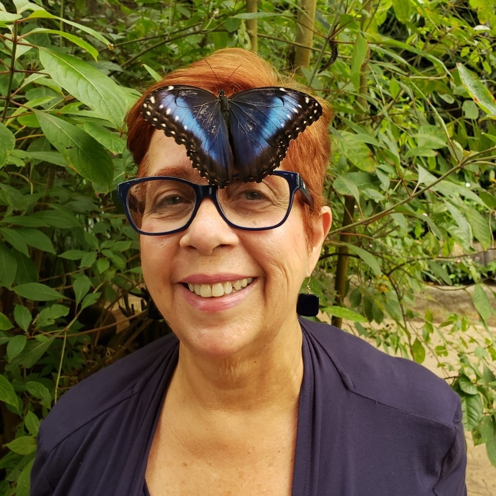 Meet your Posher, Gloria